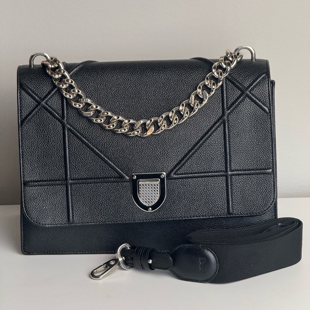 SOLD Diorama Black Chain Link Top Handle